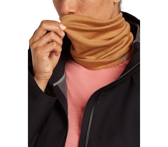 Tech Chute hálskragi