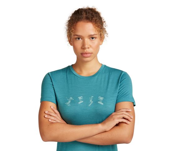 150 Tee Snow Day stuttermabolur dömu