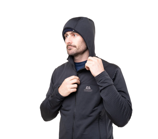 Apiro rennd hettupeysa