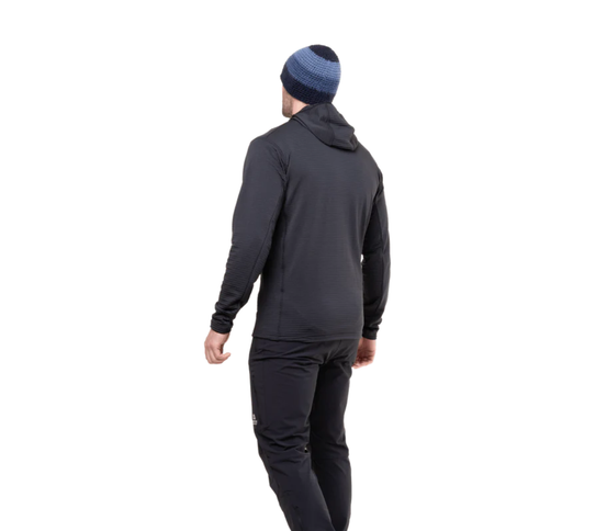 Apiro rennd hettupeysa