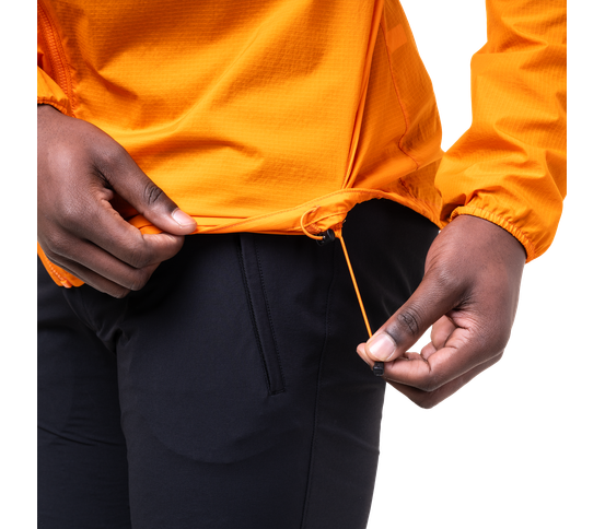 Aerofoil jakki með hettu