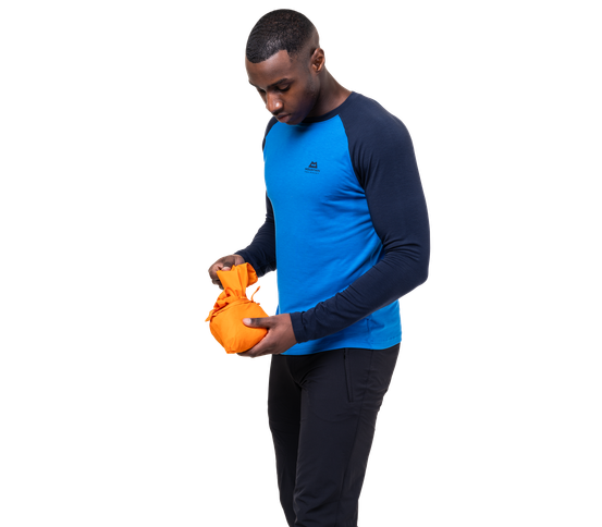 Aerofoil jakki með hettu