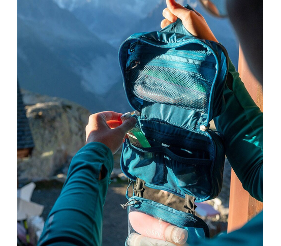 Ultralight Zip Organizer